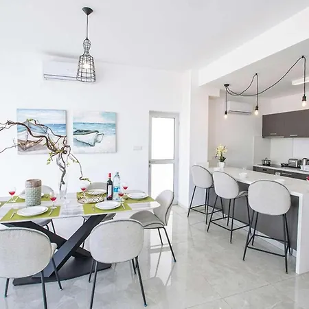 Villa Olive 26 *
