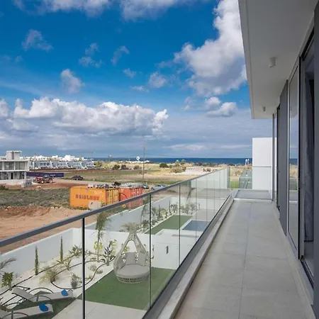 Olive 26 * Protaras